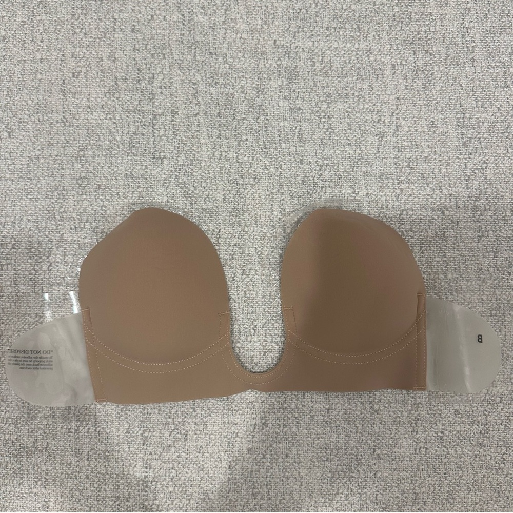 U Plunge Backless Strapless Reusable Adhesive Bra in B Cup